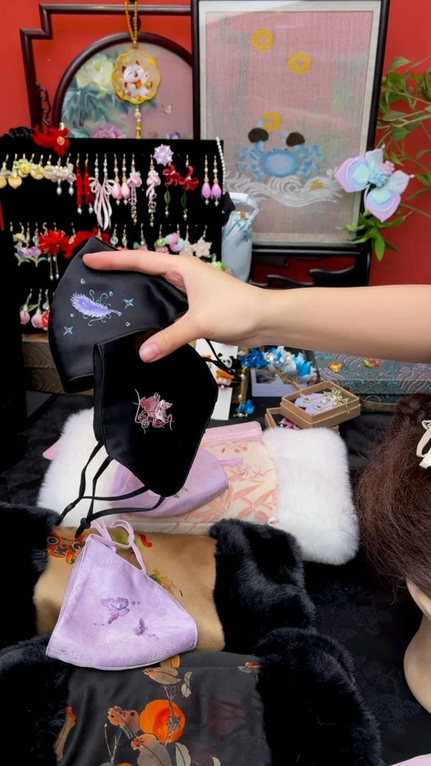 刺绣?****?非遗苏绣手工饰品