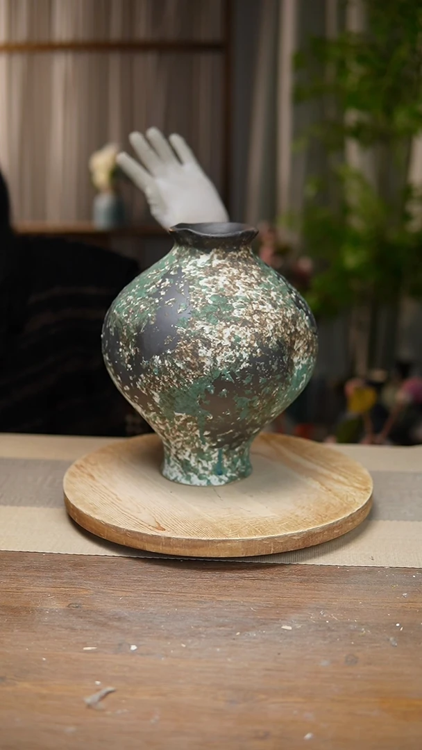 【闪购商品】陶瓷  花器涂鸦绿灯笼