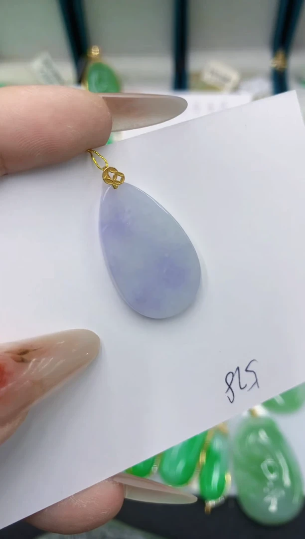 颈饰18K金镶嵌翡翠11111