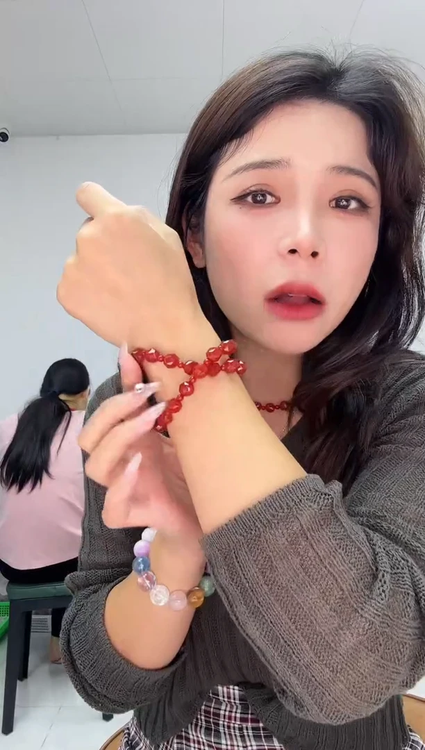 未镶嵌手串水晶红玛瑙钻切珠宽卡10双圈