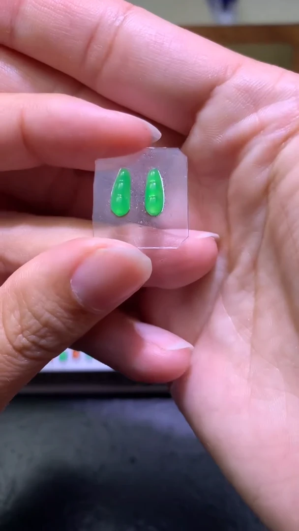 未镶嵌定制翡翠毛货