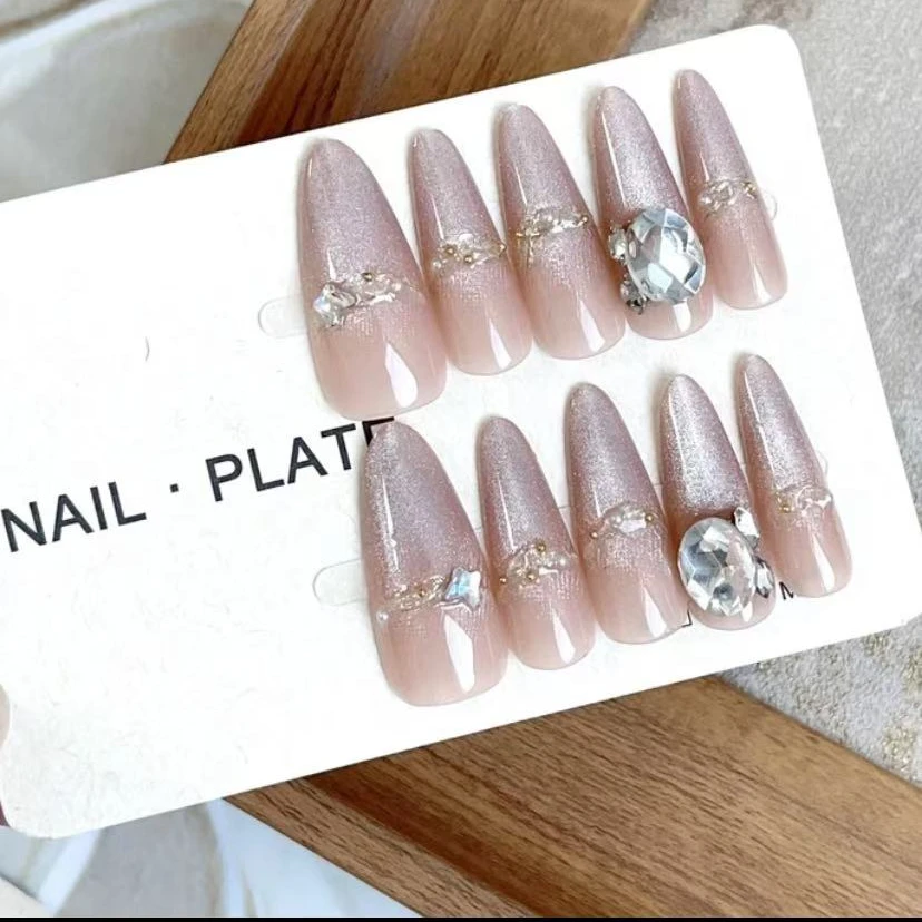 【勤勤-穿戴甲】高级带钻长杏仁富家千金小众宽美甲贴