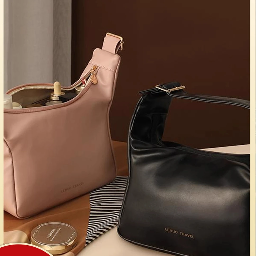 化妆包女2025新款高端收纳包手提袋大容量便携式洗漱旅行轻奢高级