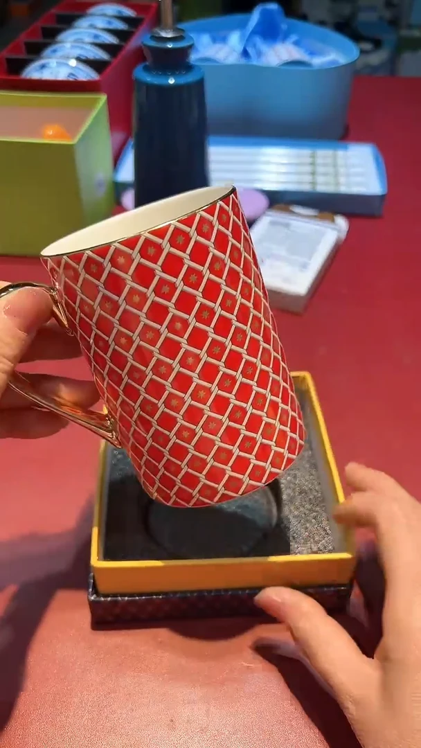 【闪购商品】瓷片锅碗瓢盆一件不剩