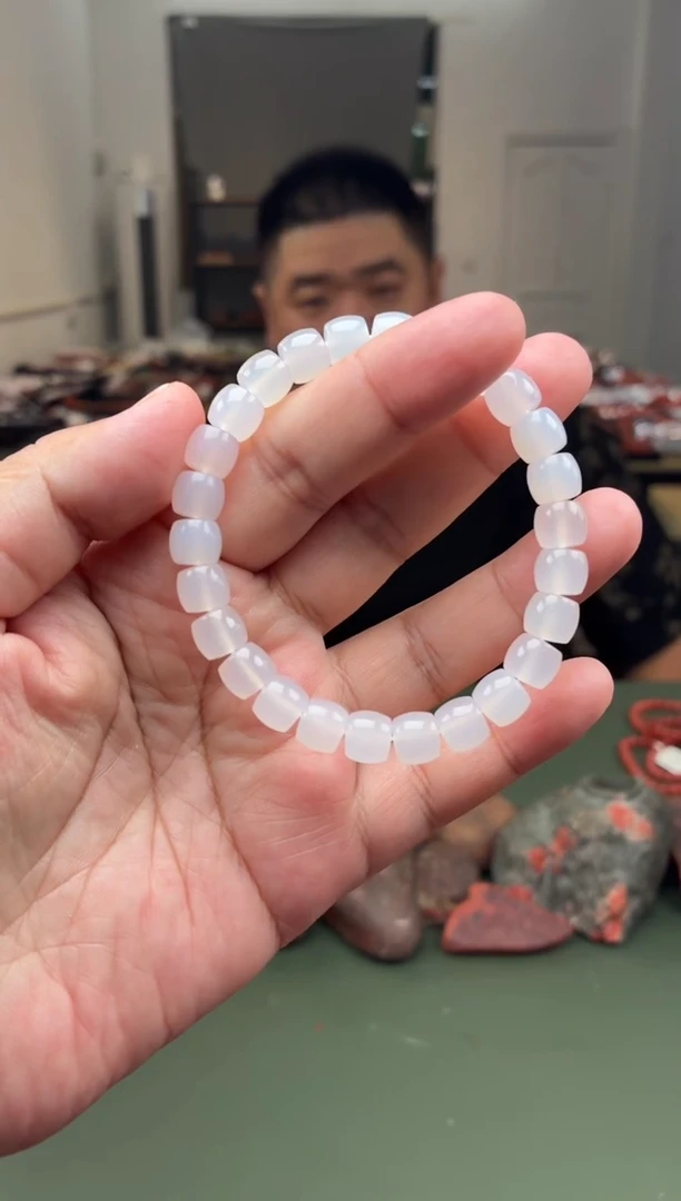 玛瑙/玉髓手串未镶嵌荔枝冻单圈手串一条约8mm多样性发货