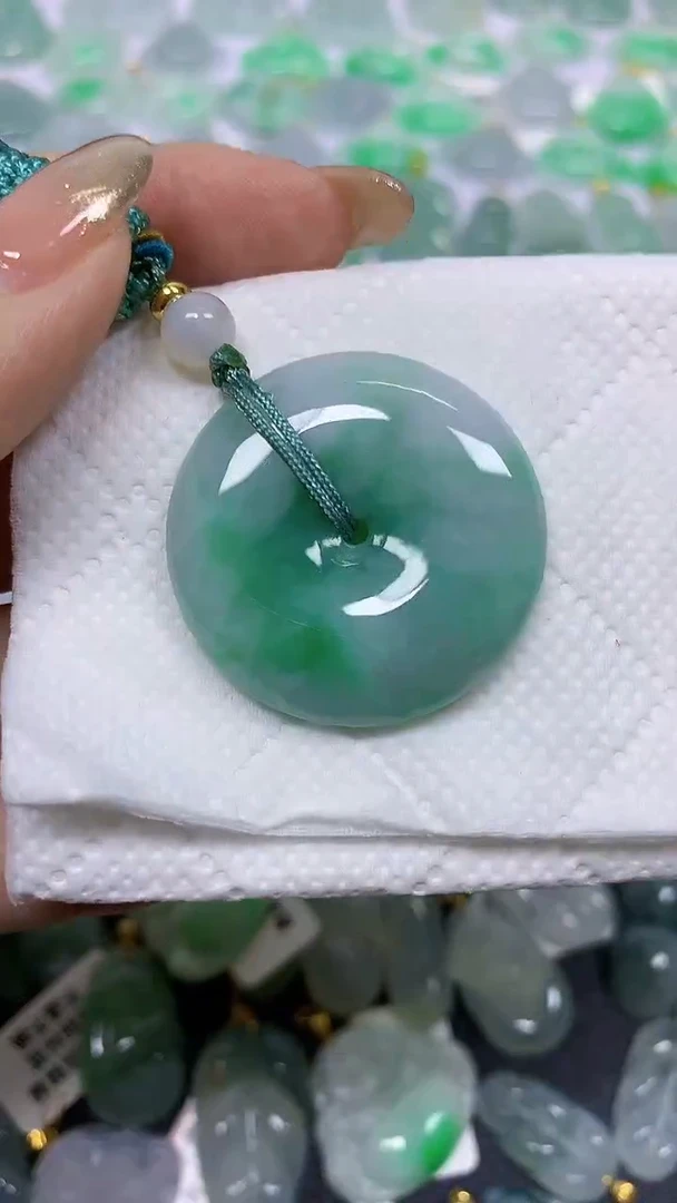 颈饰未镶嵌翡翠A货