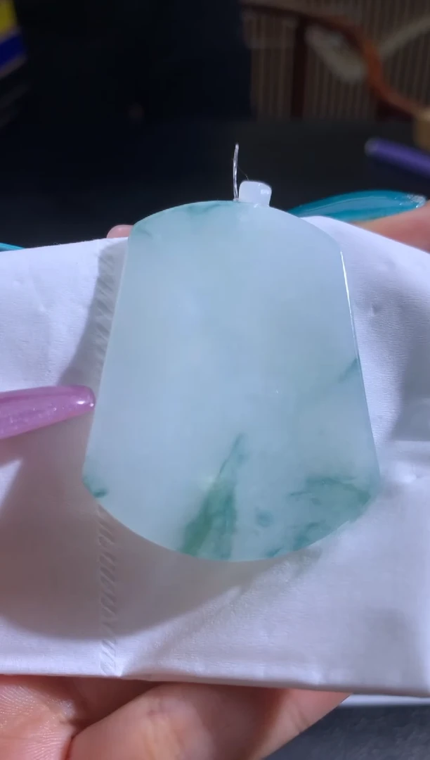 未镶嵌定制翡翠风**过翡翠