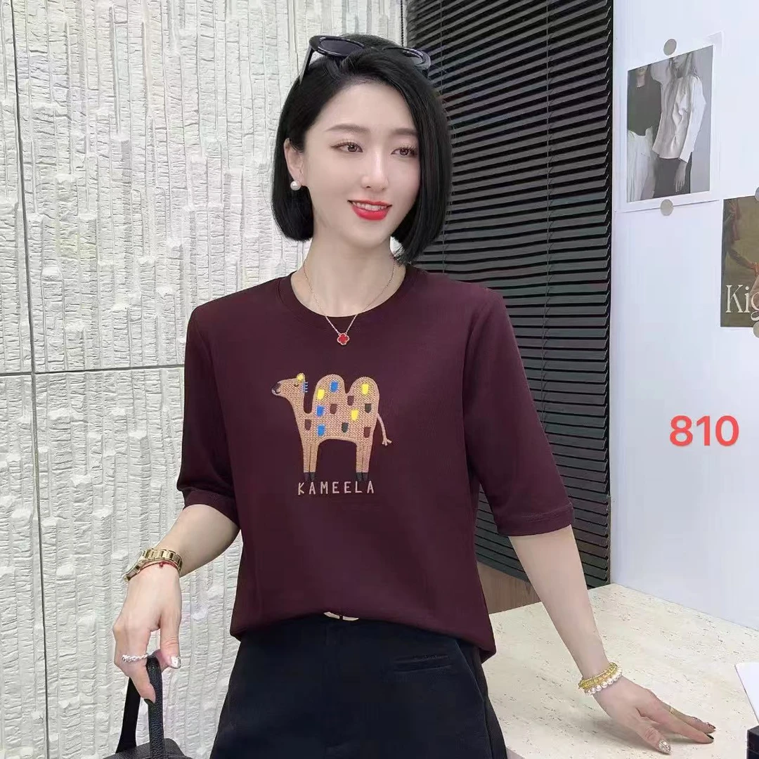 810时尚气质常规款宽松中袖女款圆领T恤