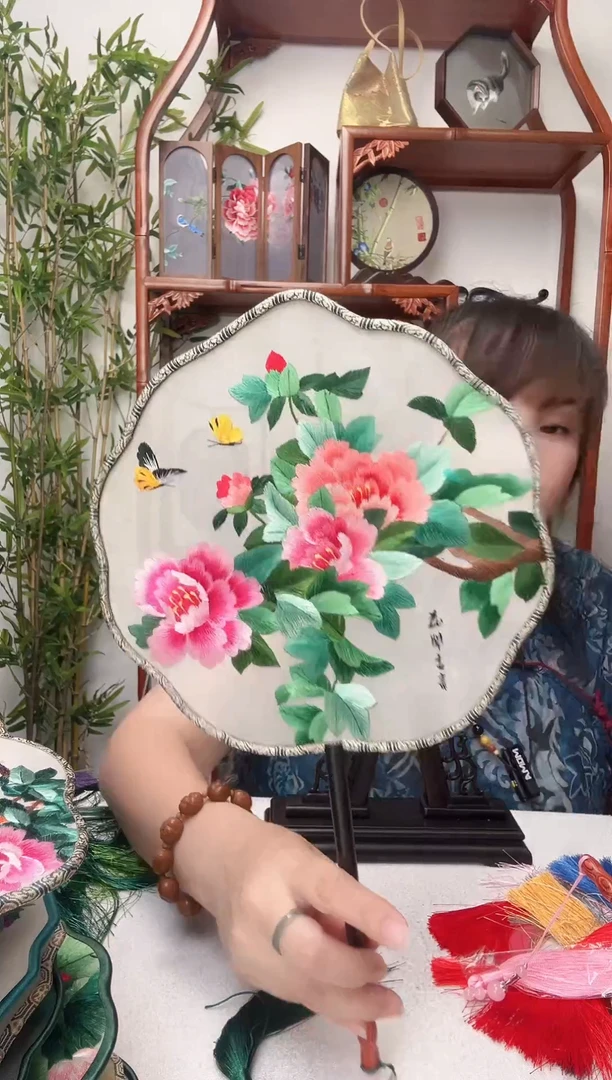 刺绣团扇-双面绣花