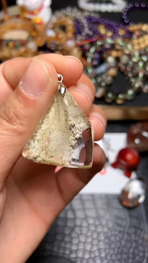 【闪购商品】水晶吊坠(赠链)未镶嵌72