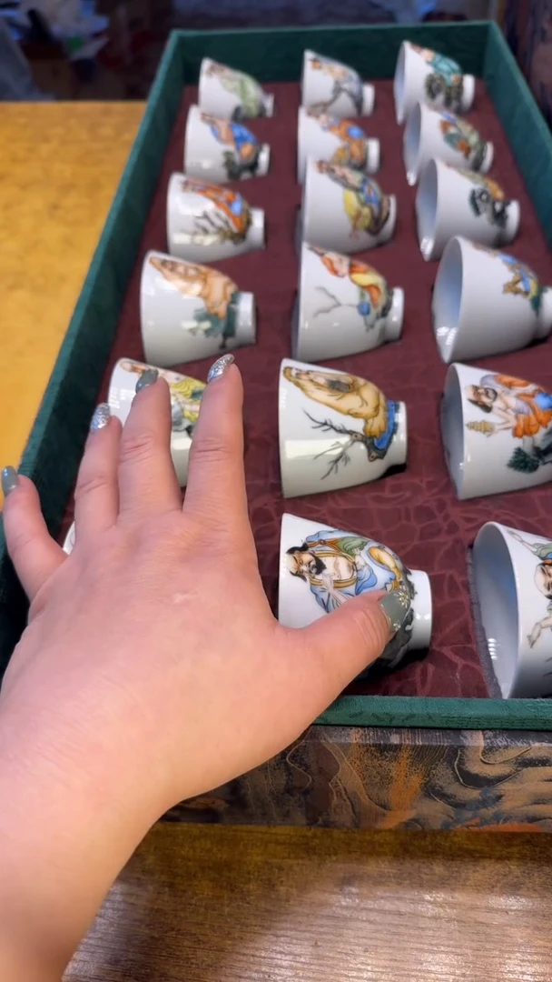 瓷器瓷器瑕疵脏旧72十八罗汉杯