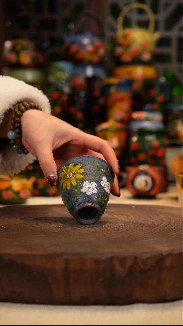 紫砂油画手绘釉下彩