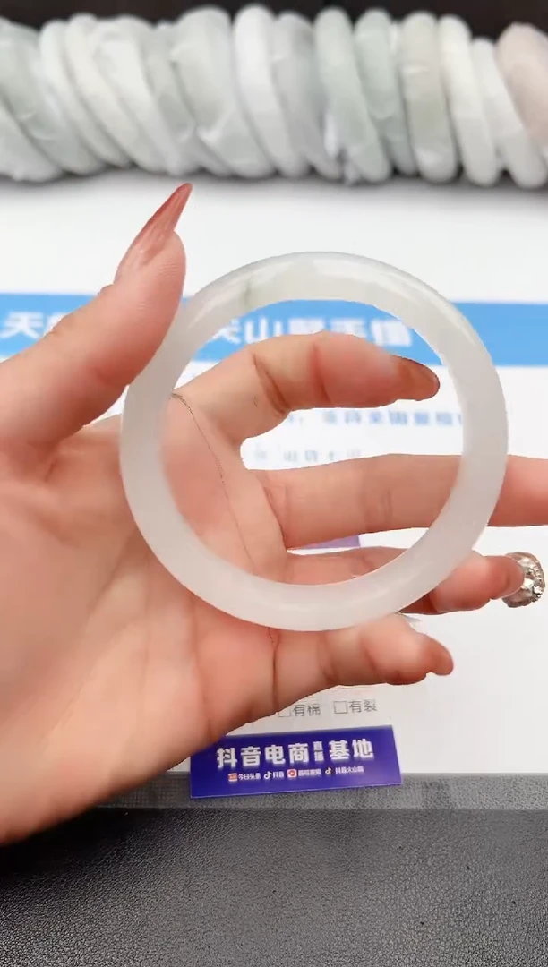 【闪购商品】石英质玉手镯未镶嵌z90-PB63-64