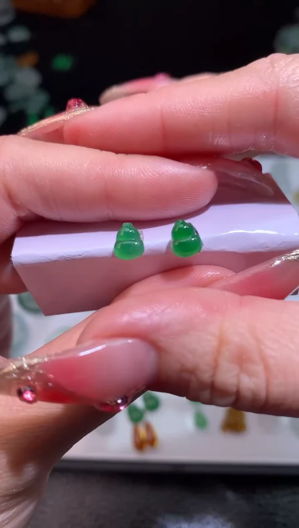 【闪购商品】定制翡翠未镶嵌毛货