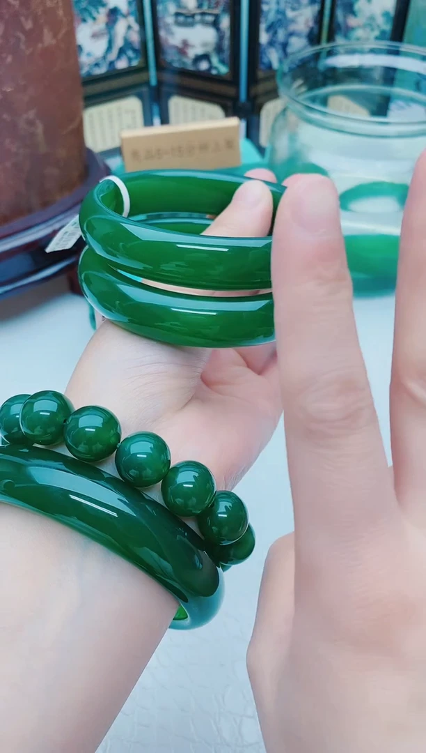 【闪购商品】玛瑙/玉髓手镯未镶嵌玛瑙手镯