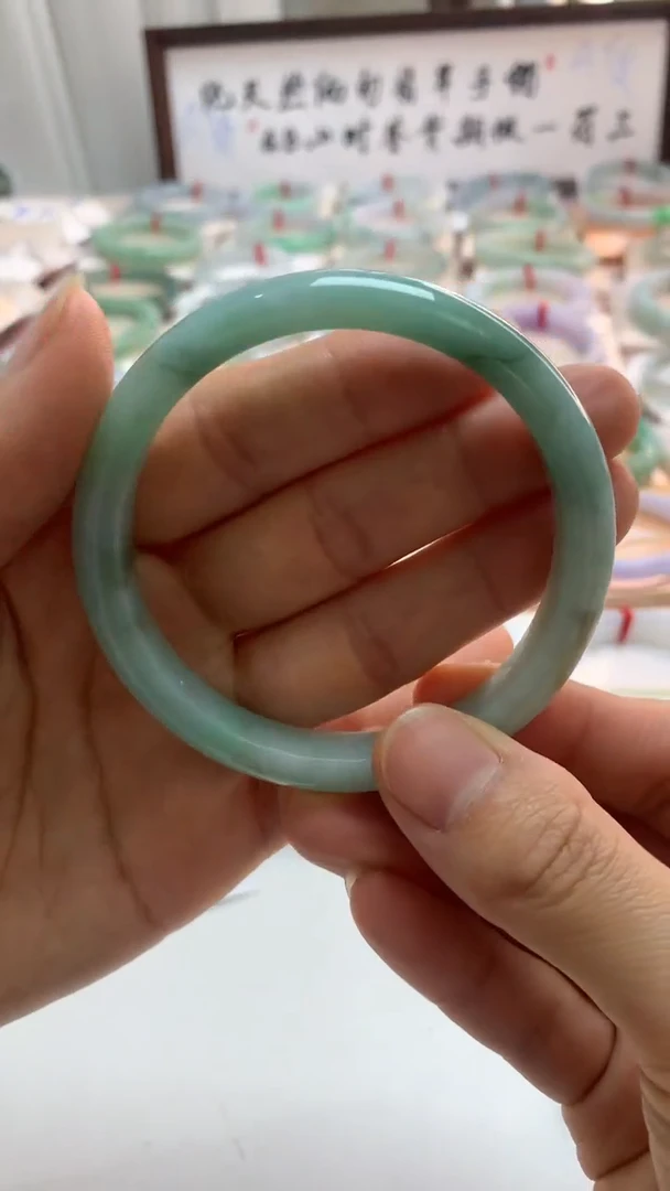 未镶嵌手镯翡翠58.5果绿