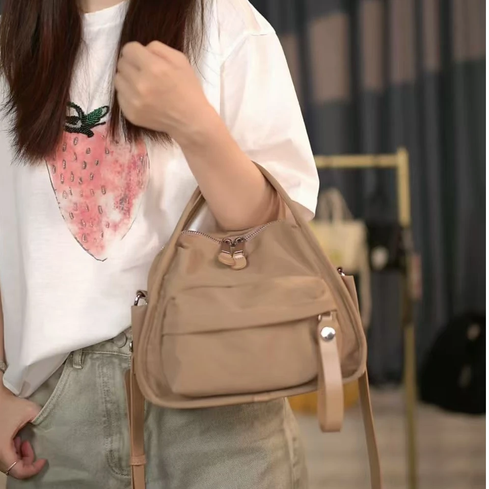 2025新款手提大胃王时尚气质休闲百搭女士小众简约简约小包包轻便