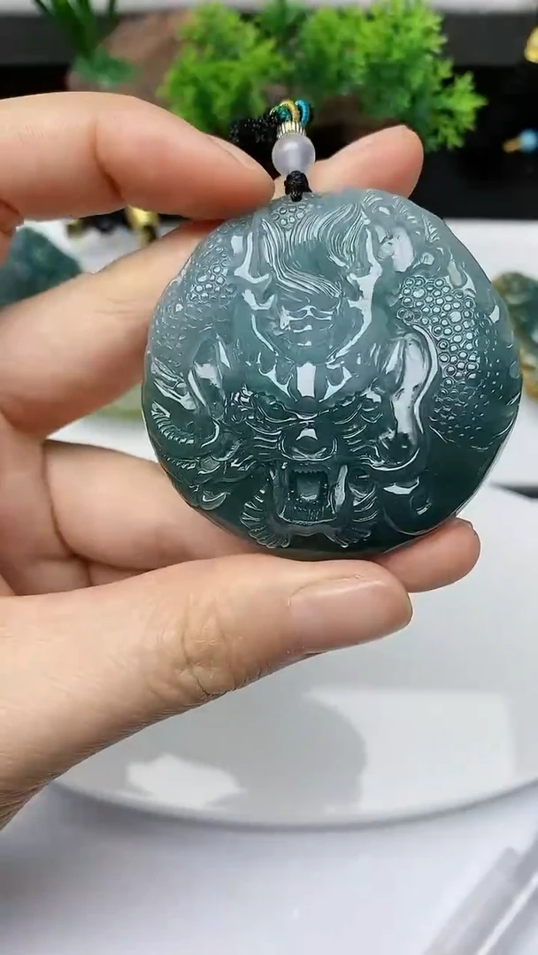 【闪购商品】翡翠颈饰未镶嵌