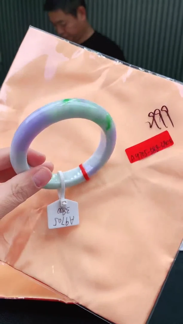 未镶嵌手镯翡翠58+