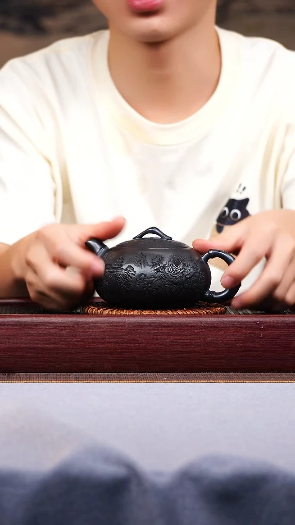 宜兴手工紫砂作品 石黄 西施