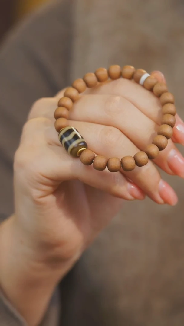 【闪购商品】玛瑙/玉髓手串未镶嵌多样性发其一