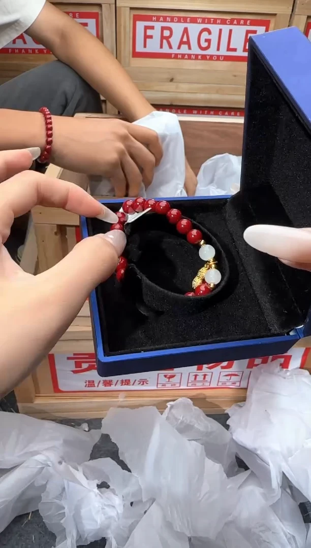 精美手串（无礼盒）