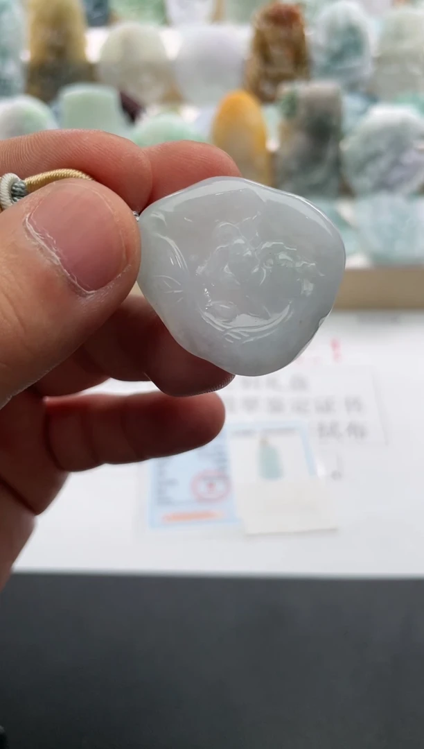 【闪购商品】翡翠颈饰未镶嵌..../1/19/ 275