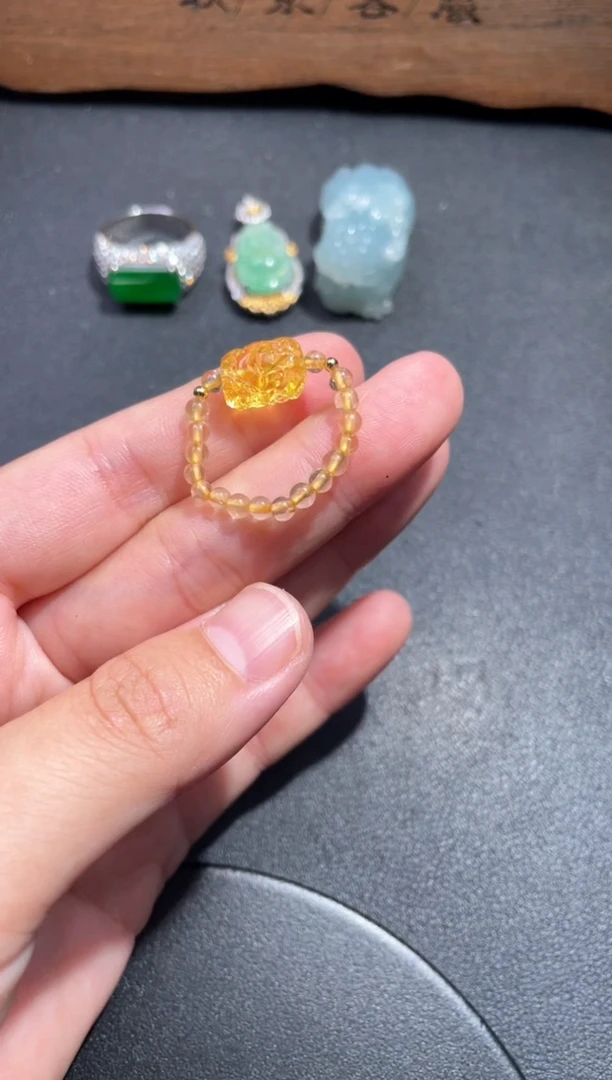 裸石琥珀未镶嵌4