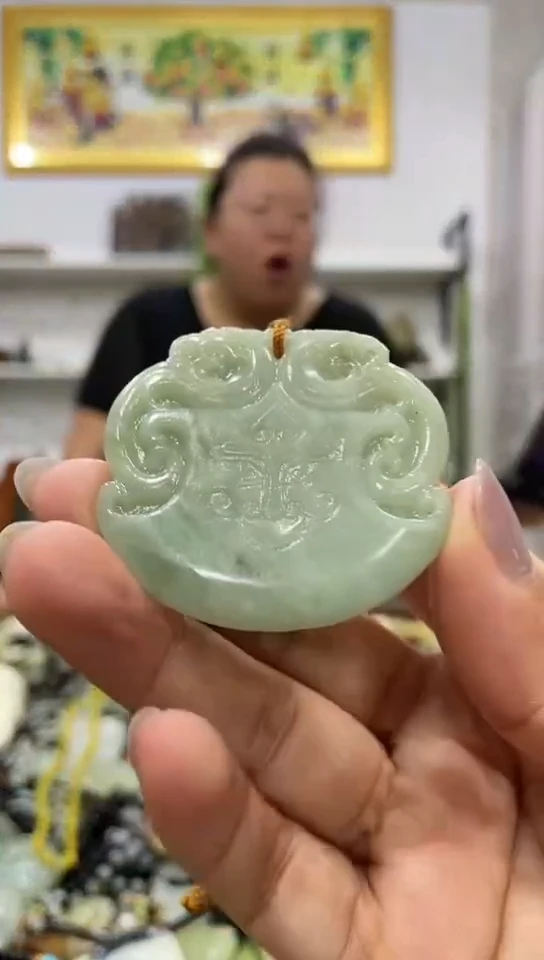 岫玉未镶嵌吊坠