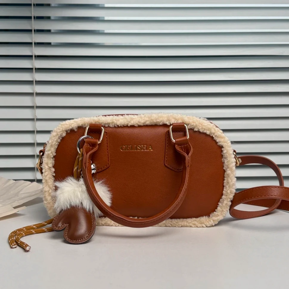 2025新款女士斜挎包ccc