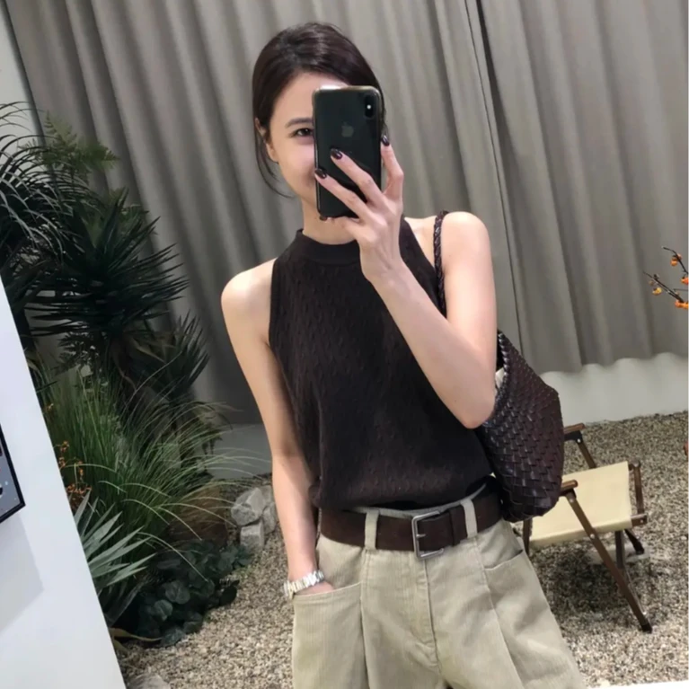 法式复古气质女士挂脖针织衫背心+质感捏褶八分阔腿裤BB50349