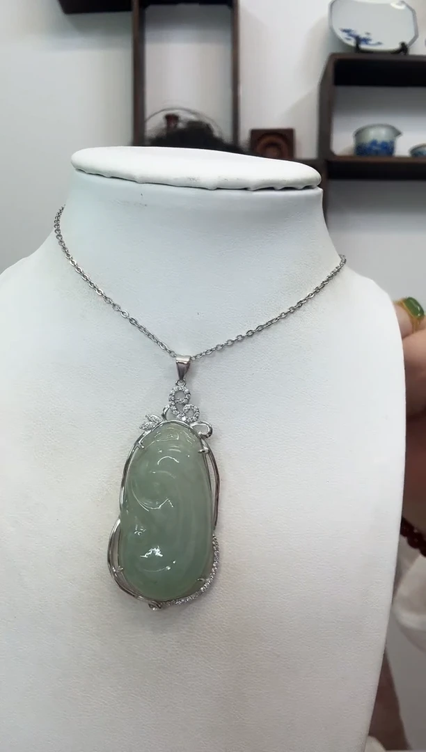 吊坠(赠链)银S925镶嵌翡翠小如意