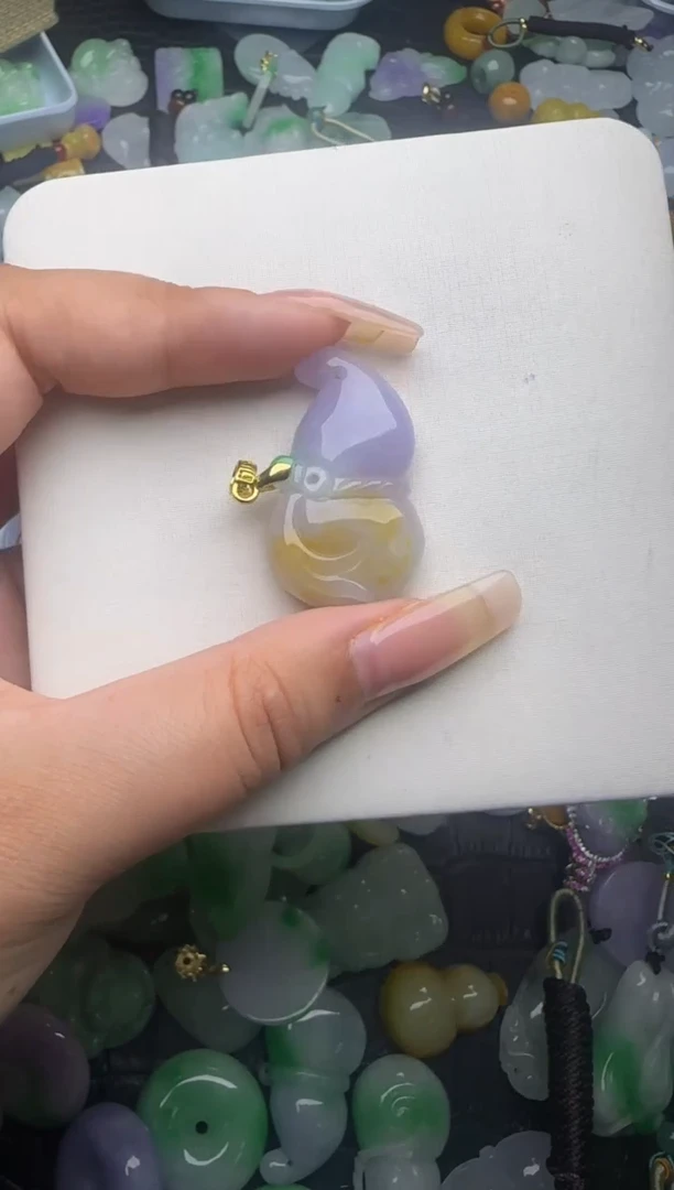 翡翠未镶嵌颈饰天然缅甸翡翠吊坠