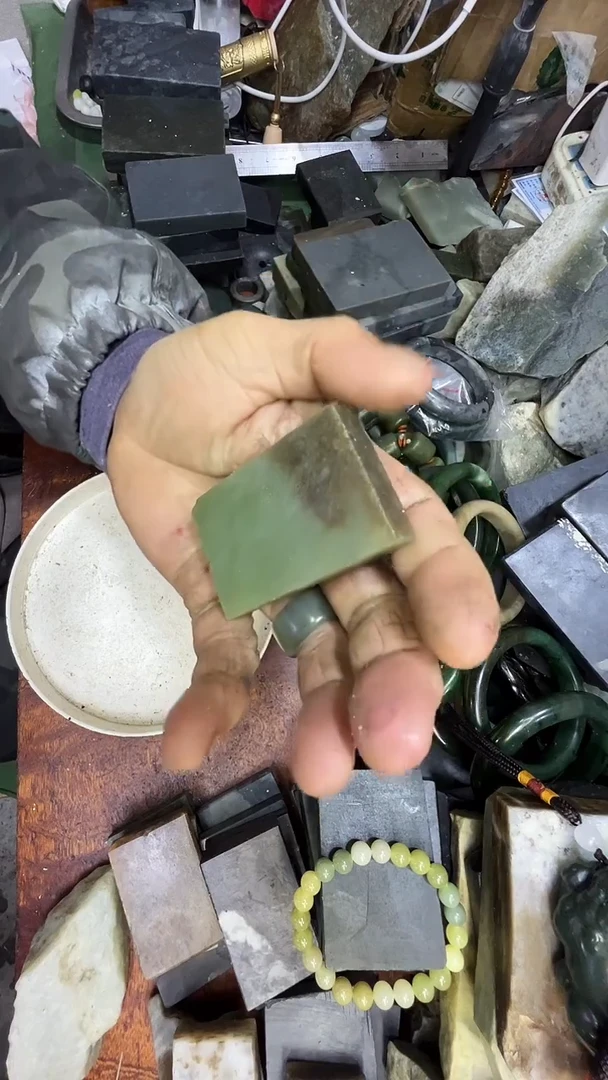 未镶嵌和田玉珠宝半成品1