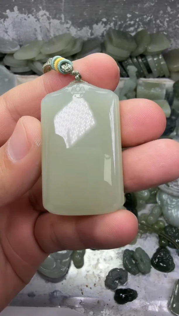 颈饰未镶嵌和田玉无事牌