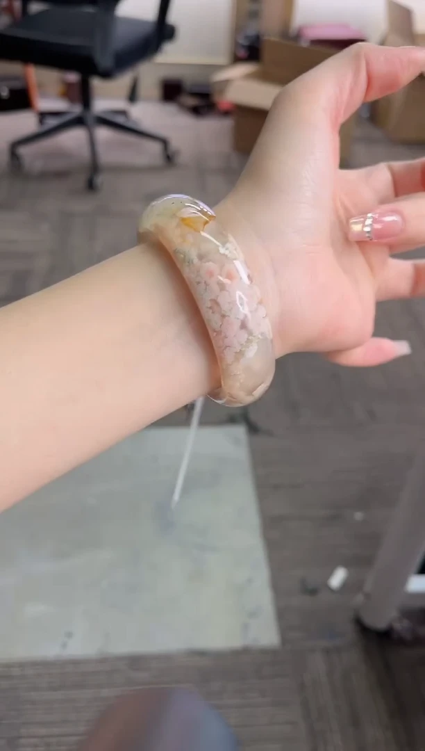 未镶嵌手镯石英质玉尘*丷圈口（赠品镯心）