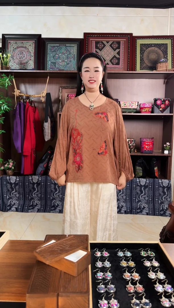 刺绣贵州苗绣非遗集市S8429