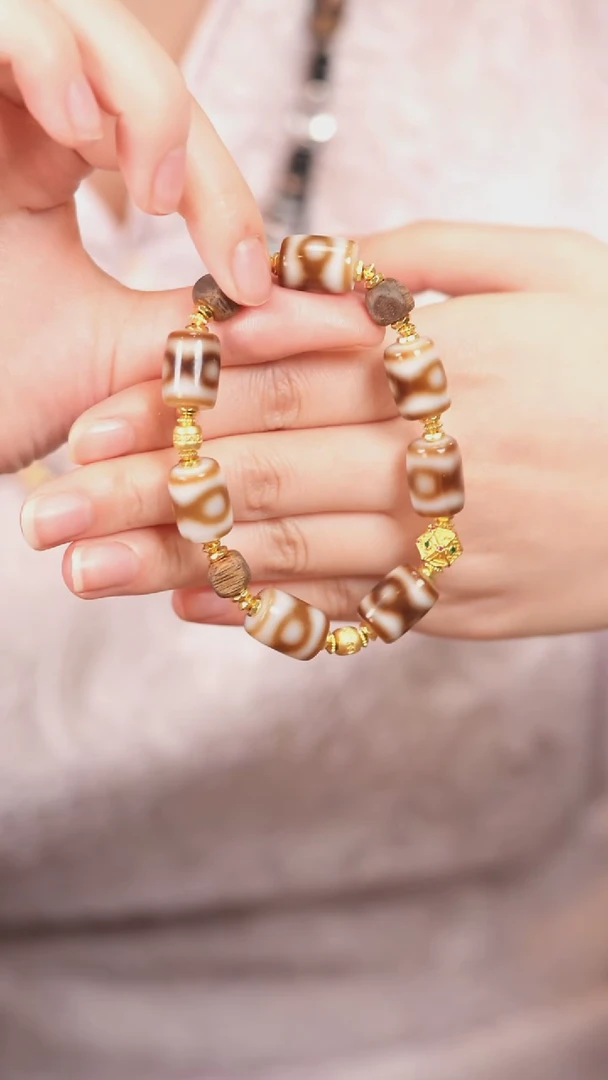 玛瑙/玉髓（覆膜）颈饰未镶嵌传世珠宝