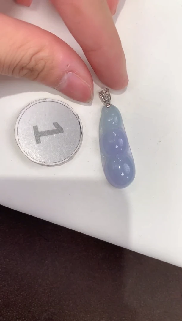 颈饰18K金镶嵌翡翠天然缅甸A货翡翠