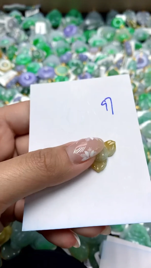 【闪购商品】翡翠颈饰18K金镶嵌111111111111111111