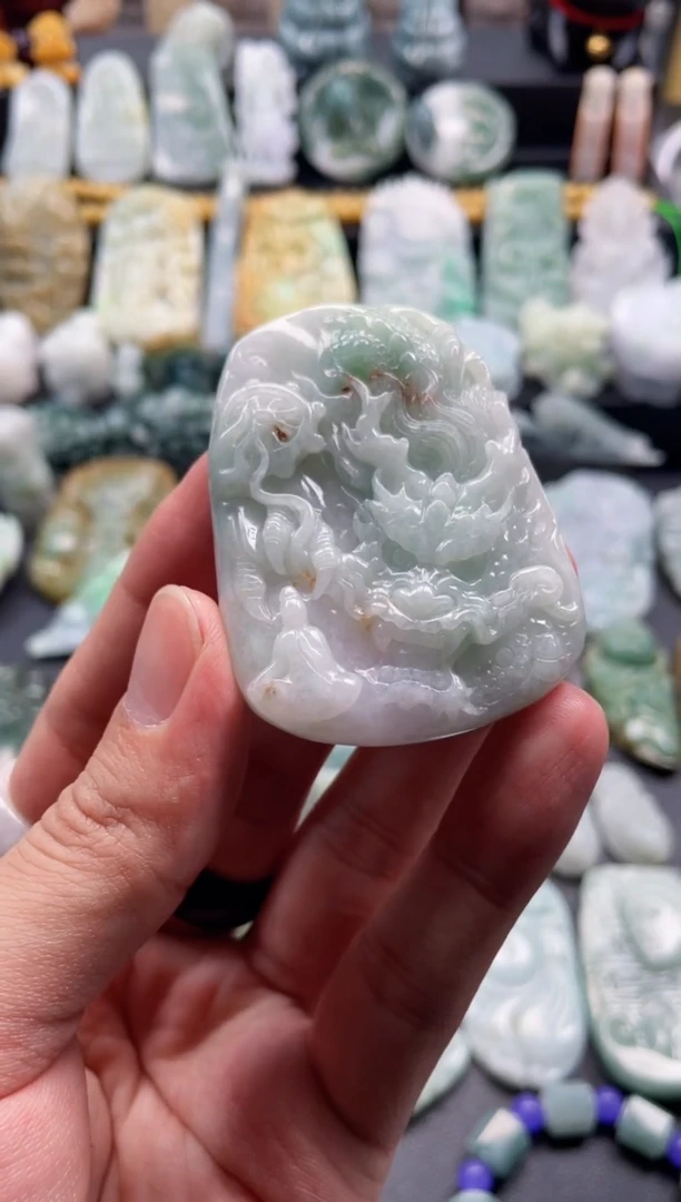 颈饰未镶嵌翡翠62  天然翡翠a货  龙牌