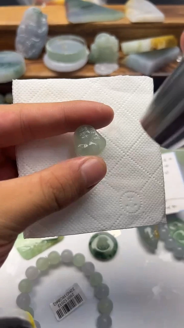 定制翡翠未镶嵌翡翠定制挂件