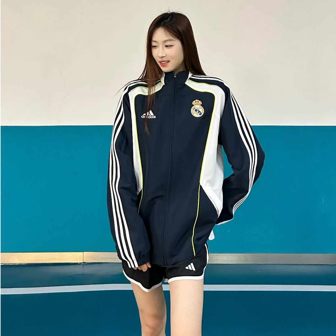 adidas三叶草时尚立领皇马足球休闲文化夹克外套JF2575