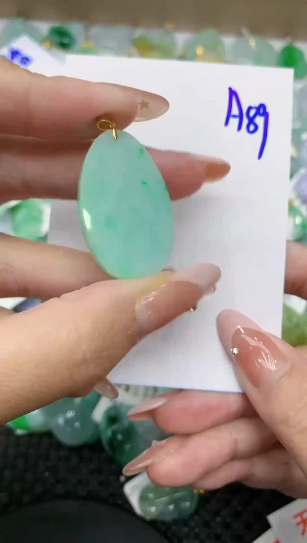 【闪购商品】翡翠颈饰18K金镶嵌111111111