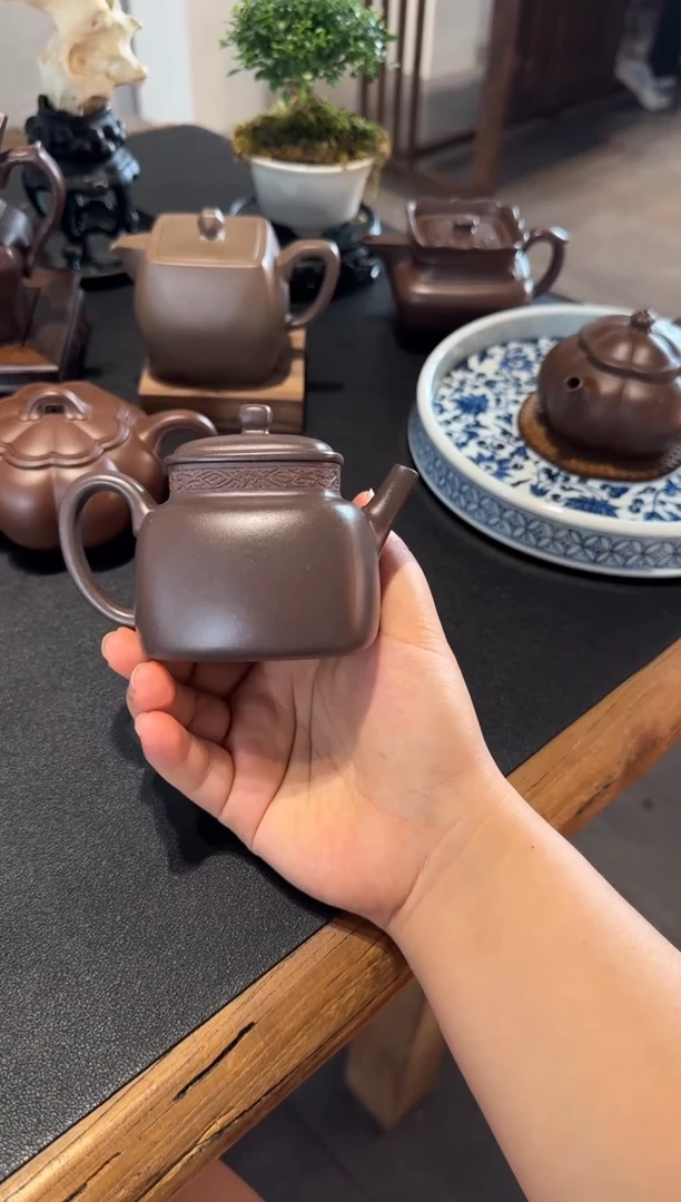茶壶紫砂一**修四方言心