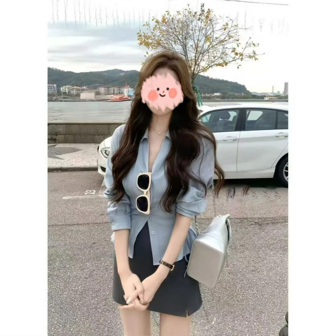 2025早春海港漫步春季新款高级韩系气质翻领收腰衬衫高腰短裙套装