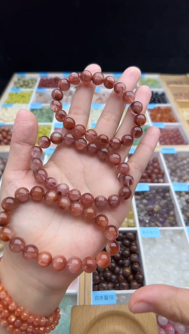 未镶嵌手串水晶800（需拍九个）红兔毛手串多样性发一