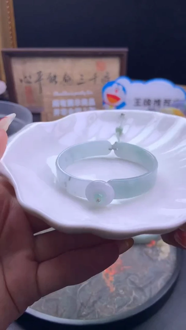 未镶嵌定制翡翠半镯「定制不退不换」