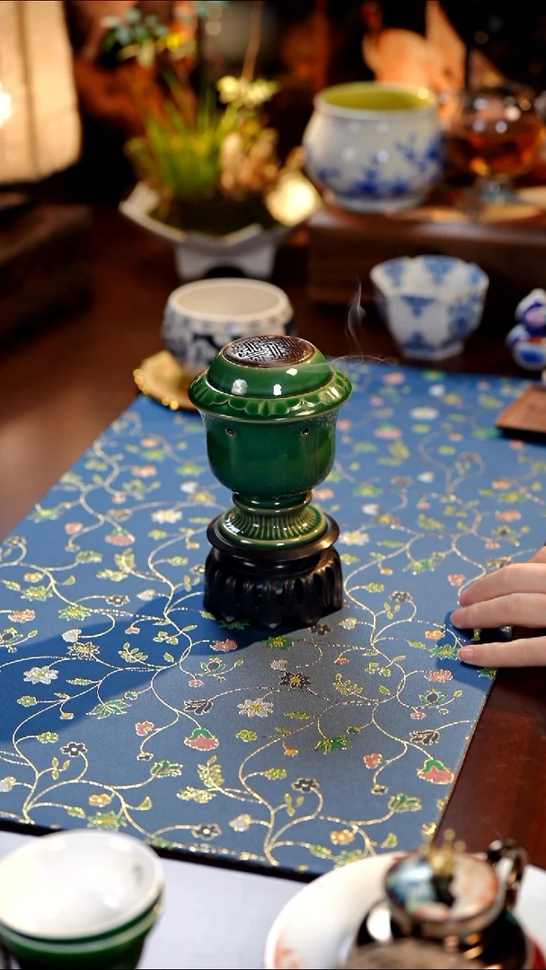 帝王绿香炉···/····