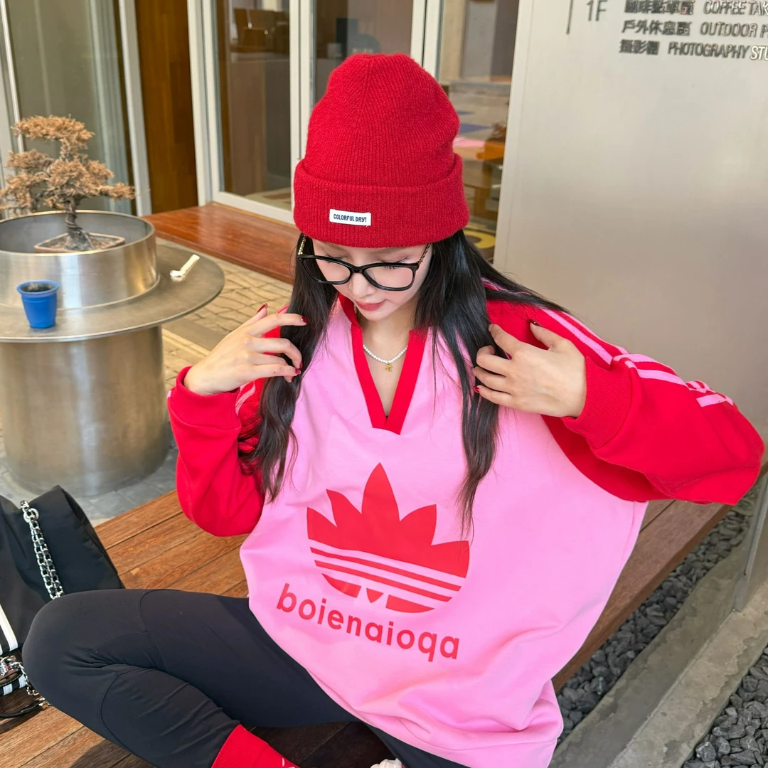 【胭脂粉】春季新款时尚休闲百搭宽松植绒套头女士插肩袖V领卫衣